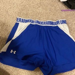 Under armour medium shorts